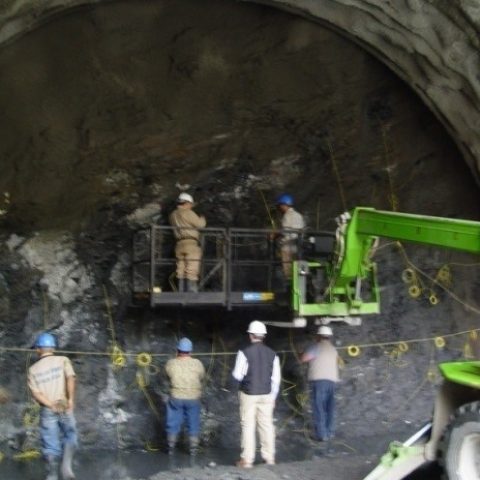 Túnel La California